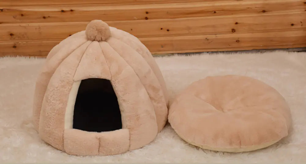 🐾 Cozy Pumpkin Pet House — Comfort Meets Adorable Design