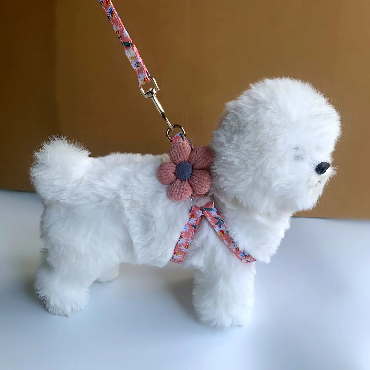 Adjustable Pet Chest Harness with Traction Leash