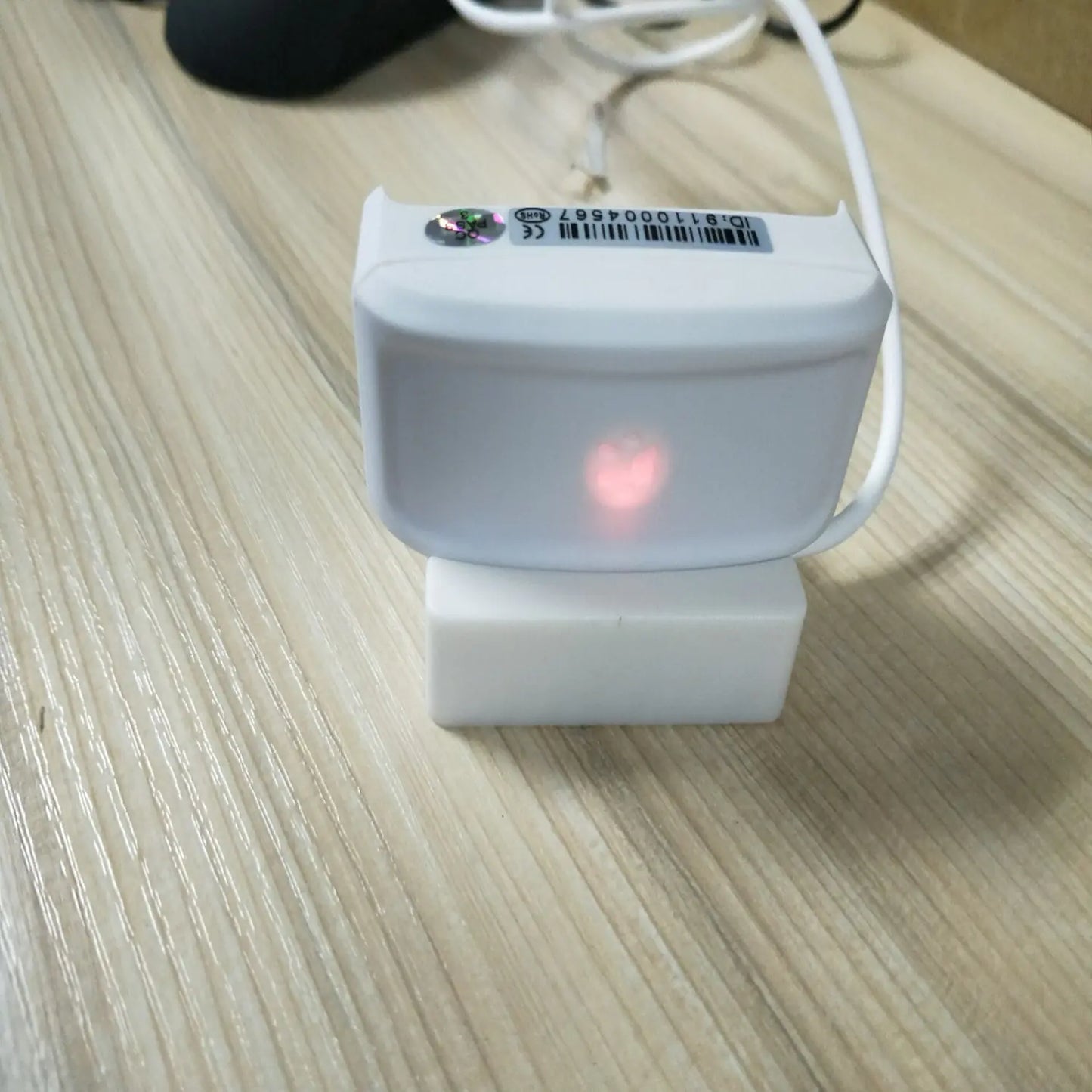 New Design WiFi Waterproof Mini GPS Tracker for Pets