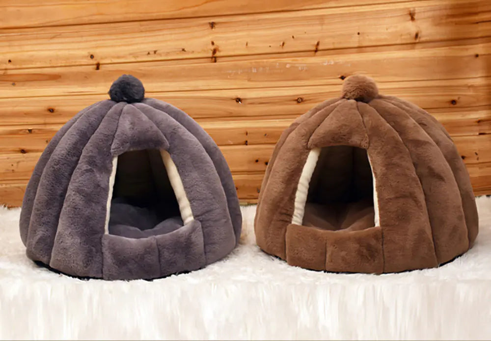 🐾 Cozy Pumpkin Pet House — Comfort Meets Adorable Design