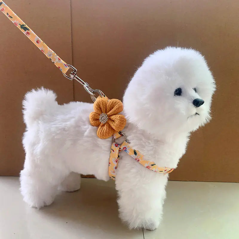 Adjustable Pet Chest Harness with Traction Leash